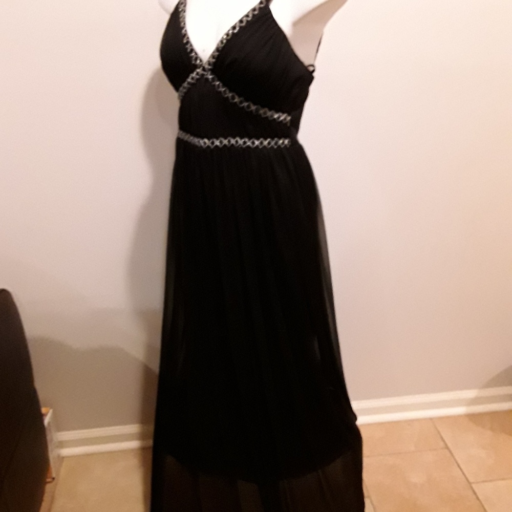 Xscape by Joanna Chen black and silver dress sz 10